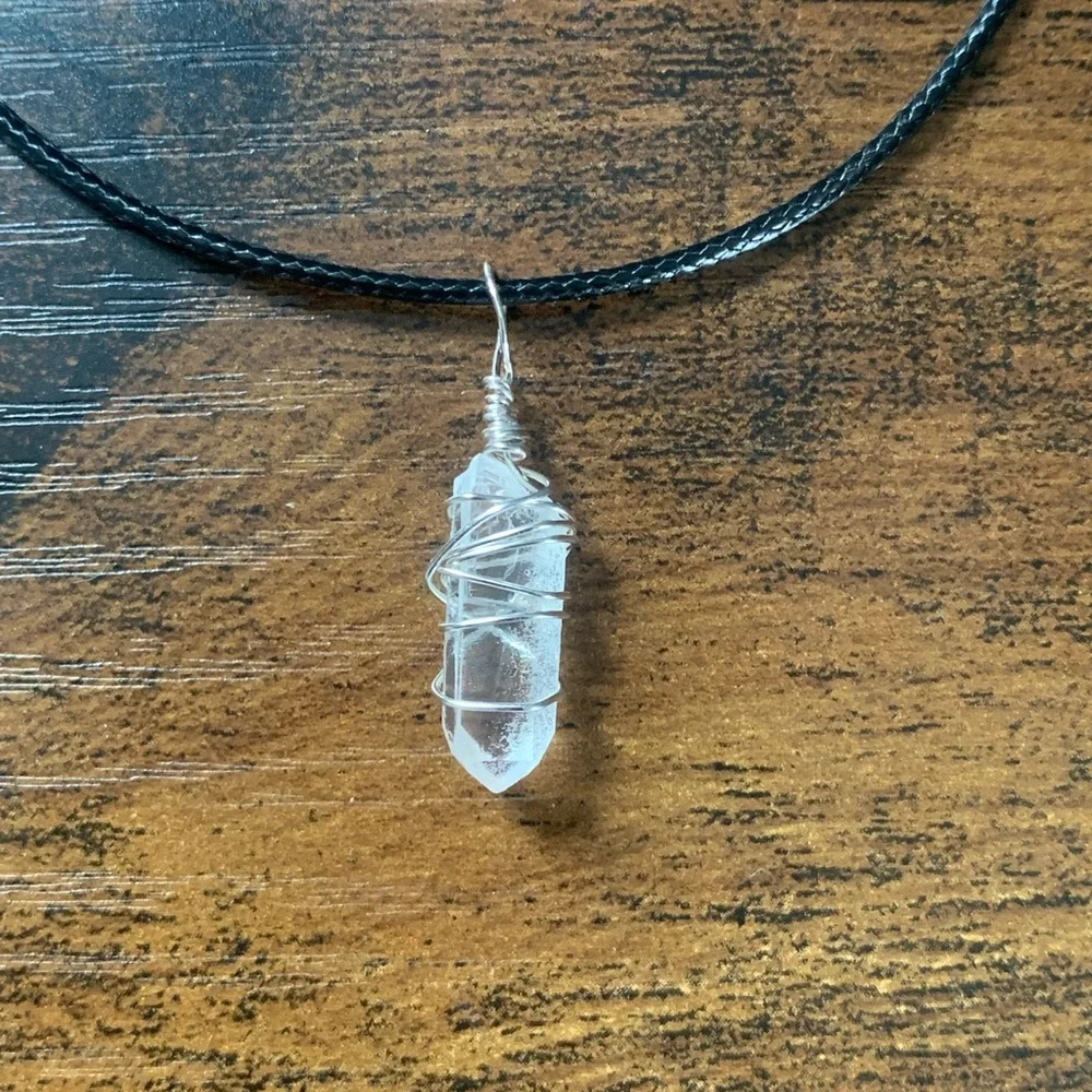 Raw Quartz Point Necklace/Handcrafted/NWT - Picture 6 of 6